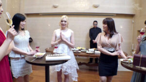 Celebrity Public Training: Karina Nishida