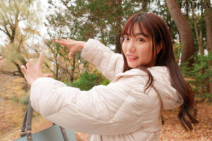 I Want to Watch Forever. Newlywed Life with My Beloved Wife