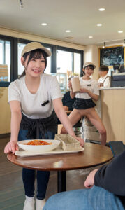 Smile Café: Elite Server Maintains Perfect Service