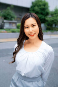 Beautiful Married Women Picked Up on Street – 4 Hours