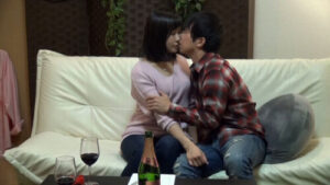 Picking Up Married Women 5: 9 Hidden Camera Creampies