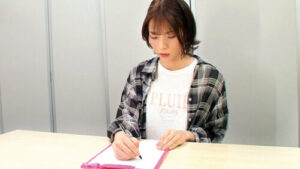 Massage Therapist’s Erotic Technique: Embarrassing Full Arousal