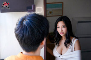 Innocent Married Woman’s Unaware Seduction – Mizukawa Sumire