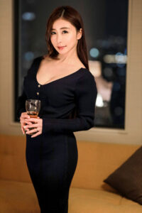 Miraculous Mature Woman: Former Stage Actress, 39yo Wife with H-Cup Breasts