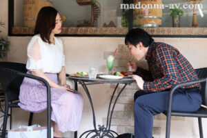 “Are you really a virgin?” – Married Woman Cumming for a Virgin Scammer