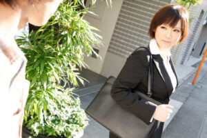 Pretending to be Innocent but Actually Perverted! Quick Hookup with Busty Girls 12 People 4 Hours Vol.4