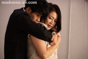 I Decided to Seduce My Beloved Mother in 7 Days