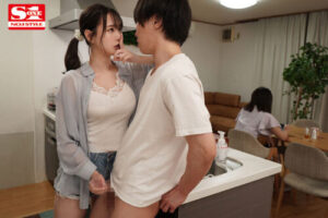 Deep Kisses When Girlfriend Looks Away – Murakami Yuuka