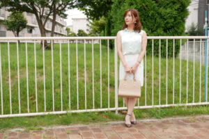 “Street Corner Wife” B-Grade Mature Woman Aya, 41 Years Old