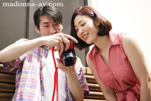 Nude Model NTR: Boss and Shameful Wife's Shocking Affair - Asahi Mizuno