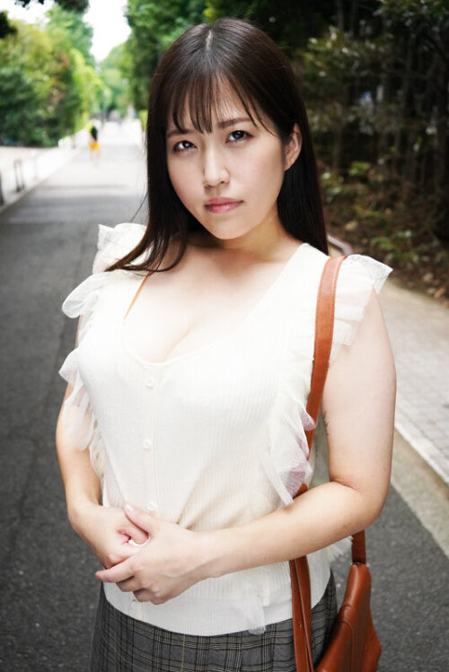 The Theory That Emotionally Unstable Busty Girls Are The Sexiest