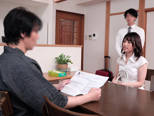 Obedient Housemaid Wives for Family