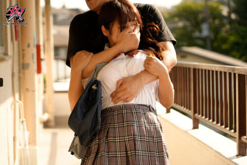 Girlfriend Confined in Trash Room for Two Weeks - Hoshino Natsuki