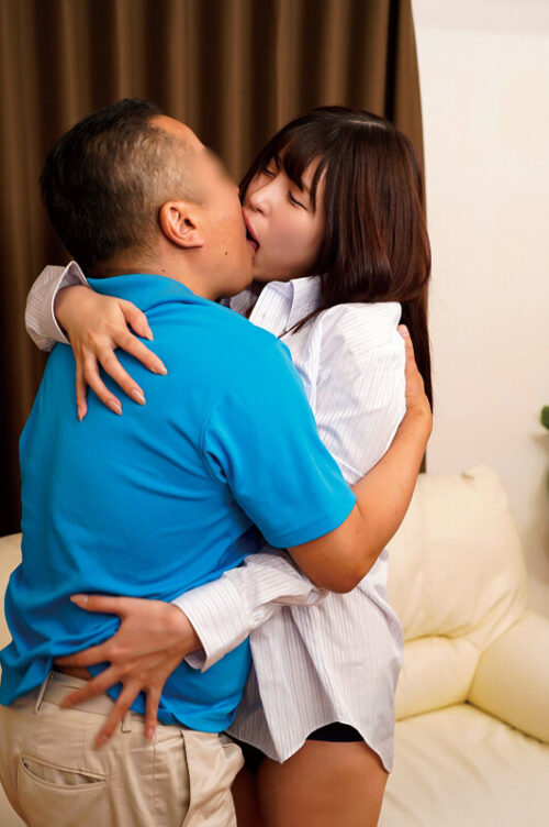 A Middle-Aged Me Seduced by My Young, Beautiful Single Mom Neighbor VOL.04