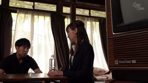 Beautiful Teacher Fallen into Delinquents' Nest - Natsuki Takeuchi