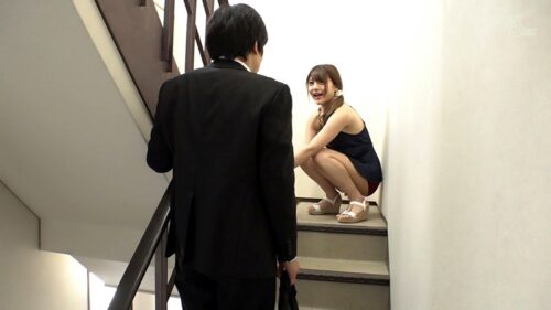 A Braless, Pantyless Sexy Wife Moved Next Door!