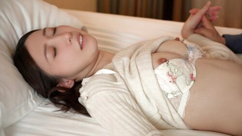 A Married Woman's Infidelity - Yura Mogami