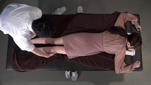 Sensual Massage Makes Beautiful Female Teacher Cum Hard (8)