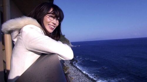 Married Woman Hot Spring Romance Trip 091