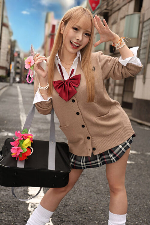 【VR】True 8K! Heisei Era Schoolgirl Gal Body Fluid Exchange - Ran