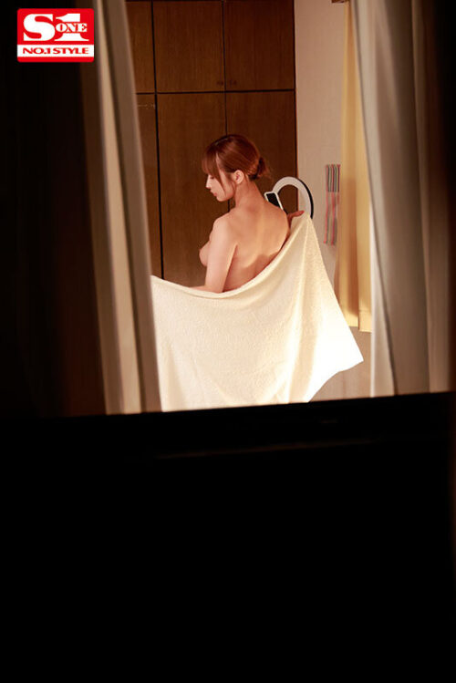 My New Neighbor is a Famous Erotic Streamer - Lucky Pervert Encounter!