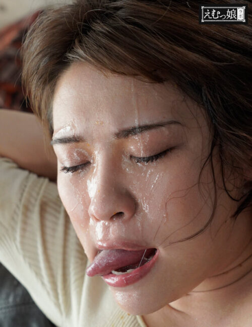I Love Cum So Much: Deep Throat Swallowing with Miyu