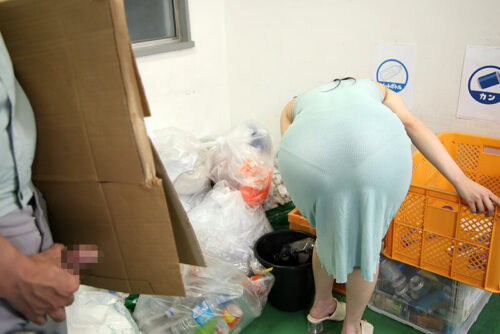 Alone with Wife in See-Through Dress at Garbage Site Vol.3
