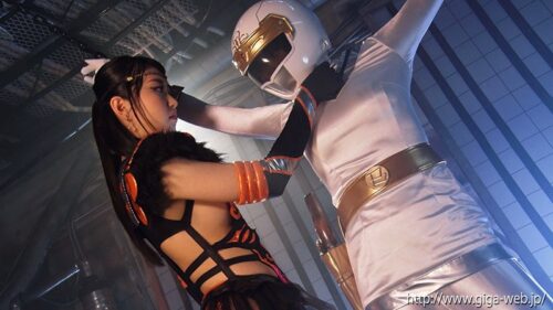 Villainous Heroine Disguise: Sorceress Cubil vs Shinobi White