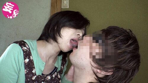 Mature Women's Wet Kiss Blowjob and Handjob