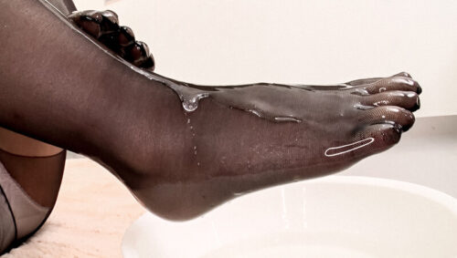 Beautiful Legs in Pantyhose: A Teasing Experience
