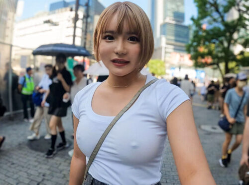Braless Nipple-Baring Street Walk: Blonde Gal Picks Up Guys