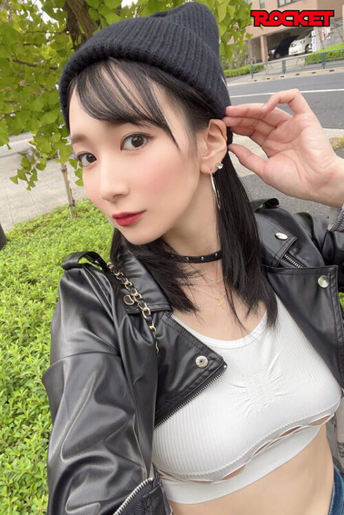 Real Lesbian: Urukawarutmi Hunts AV Actresses