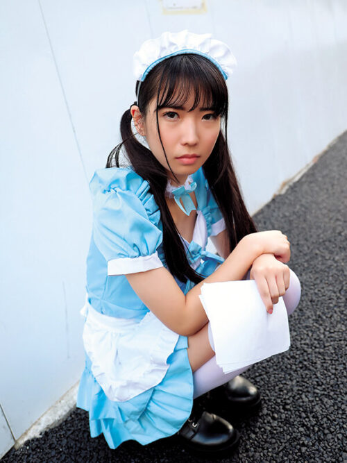 Convenient Arrangement with Emotionally Unstable Maid: Exclusive Oral Service and Raw Creampie