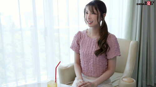 My Husband Gives Me Everything, But Not What I Really Want... Kaon Yamashita, 40, AV DEBUT