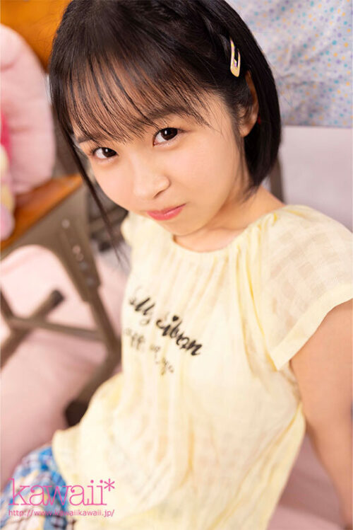 I Don't Want to Grow Up! Class Rep at Natsu Cafe - Natsu Himukai