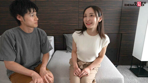 Elegant Wife from Nagasaki Stands Out in the City - Yuri Adachi, 32, AV DEBUT