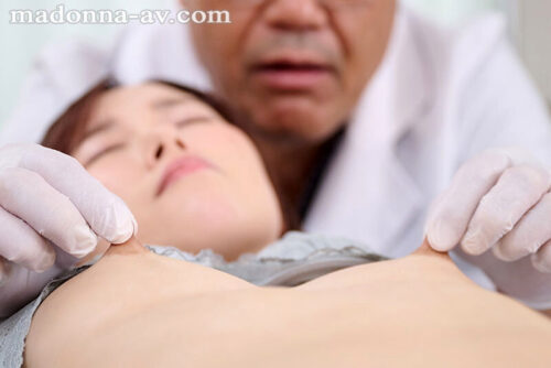 Exclusive Beauty's Drowsy Fall: Married Woman Creampie Clinic