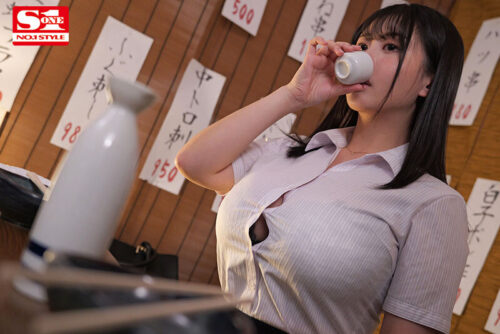 Unexpected Roommate: Busty Boss on Business Trip