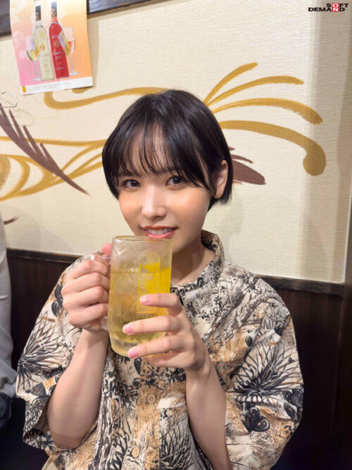 Shy Shortcut Girl: Year 2 Employee Shibazaki Haru Private Video After Shoot! Emergency Release of Tipsy Homemade Footage!