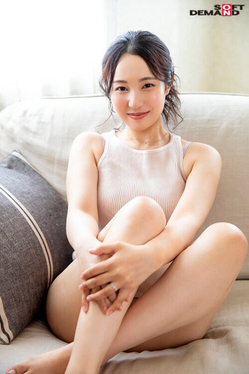 I Want to Be the Smiling Mom My Children Are Proud Of - Maho Fujiwara, 30, AV DEBUT