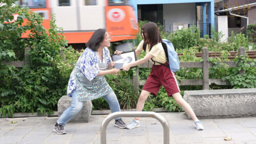 Unemployed Woman in Her 30s 2: Cousin's Runaway Visit