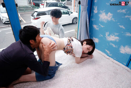 Magic Mirror Van: Creampie Affair with Frustrated Housewife