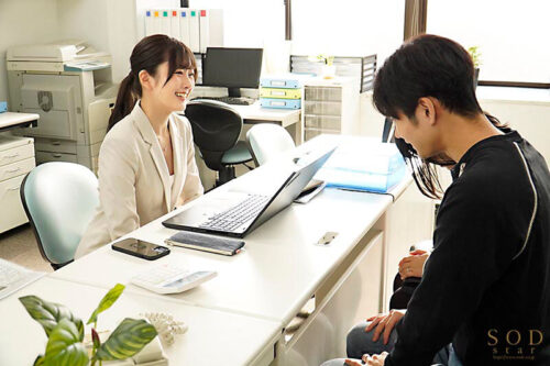 Real Estate Lady's Creampie Sales: Seducing Newlywed Husbands - Hikari Aozora
