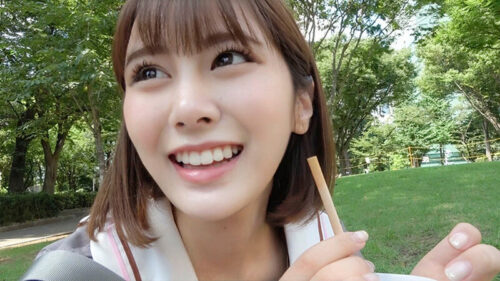 Petite Big Breasts: Minami Sawakita
