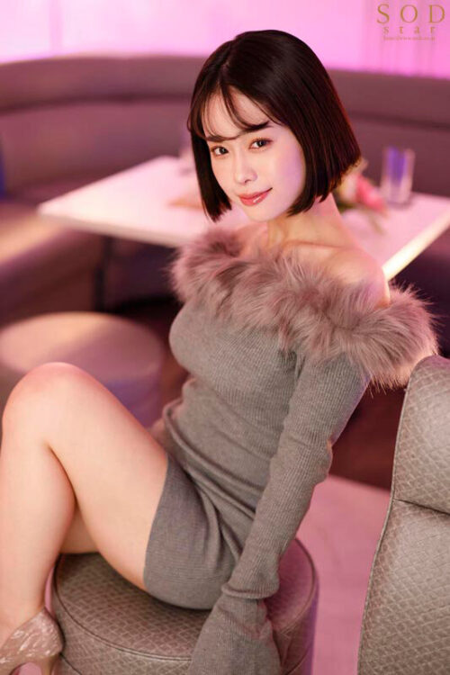 Seduced by a Hot Lounge Girl MINAMO - Raw Creampie