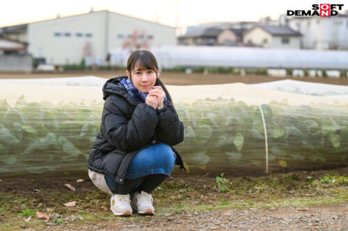 Kind-Hearted Housewife Devoted to Family - Shiori Nogami 36 Debuts in AV