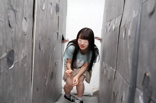 College Girl Challenge: Survive the Penis Tunnel for 1 Million Yen!