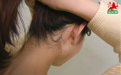 Female Body Observation: Embarrassingly Aroused