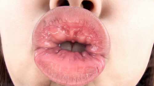 Intense Close Virtual Kiss Experience
