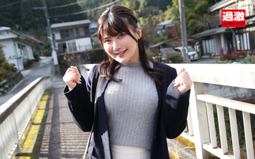 Unreleased Travel Show Footage: Beautiful Reporter Exploited by Rural Men